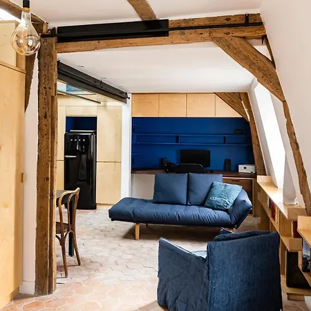 Le Saint Claude - Dans Le Marais Paris